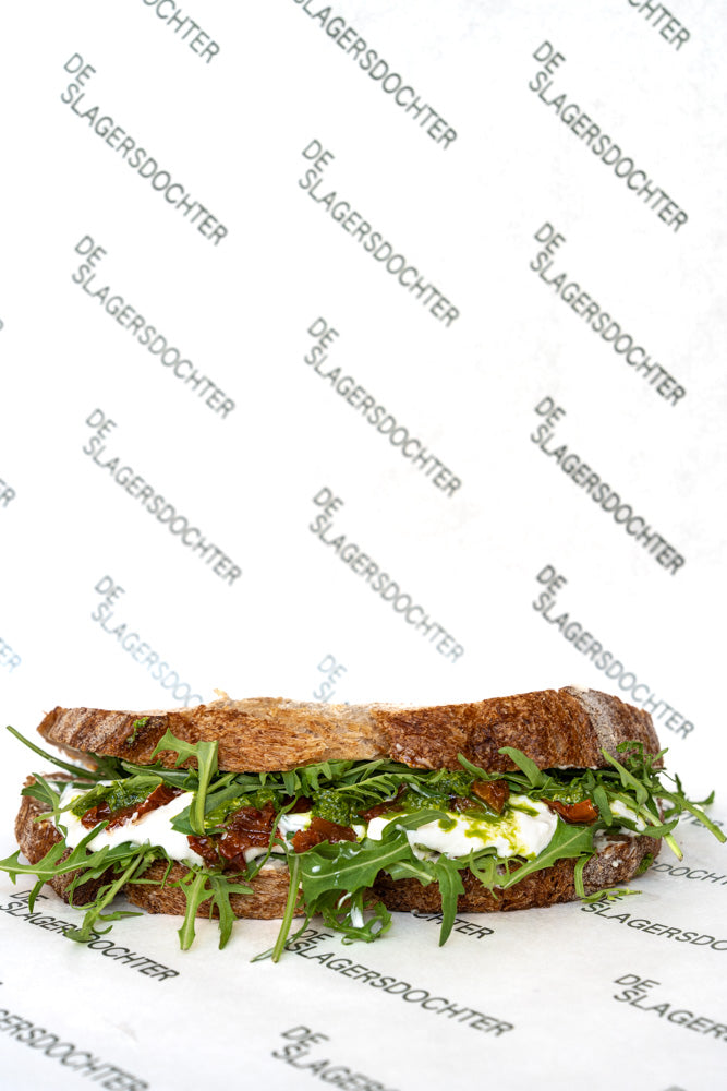 Burrata, gegrilde groenten & tapenade (v)